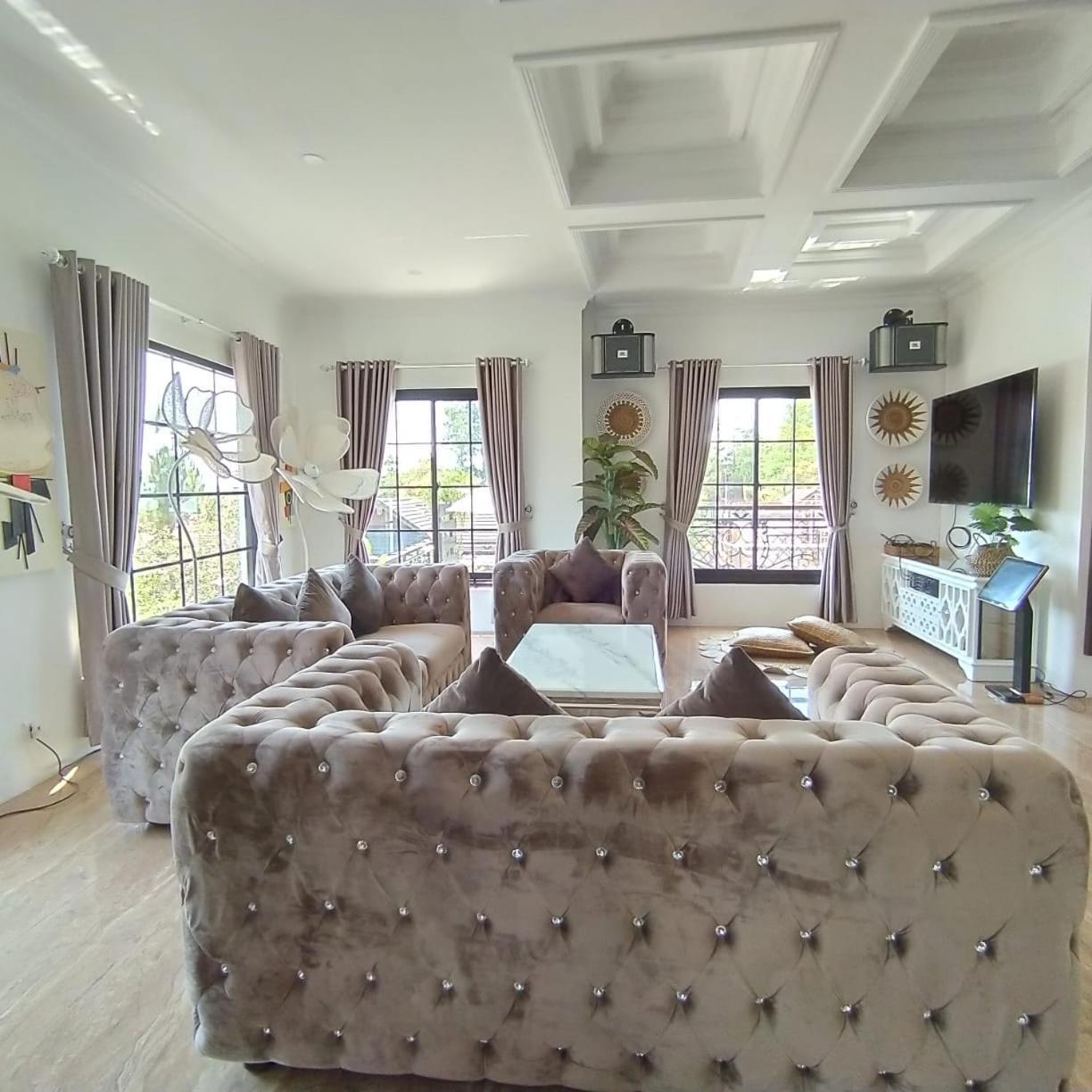 Villa Kota Bunga Malini 7 Cinengangirang Exteriér fotografie